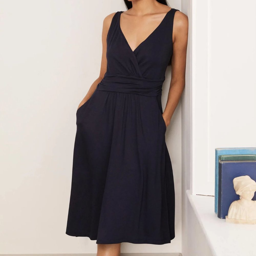 Boden Effie V-Neck Jersey Midi Dress (size 6)